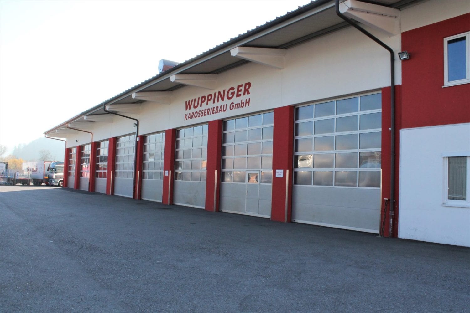 Firma - Wuppinger Karosseriebau GmbH in Thalgau